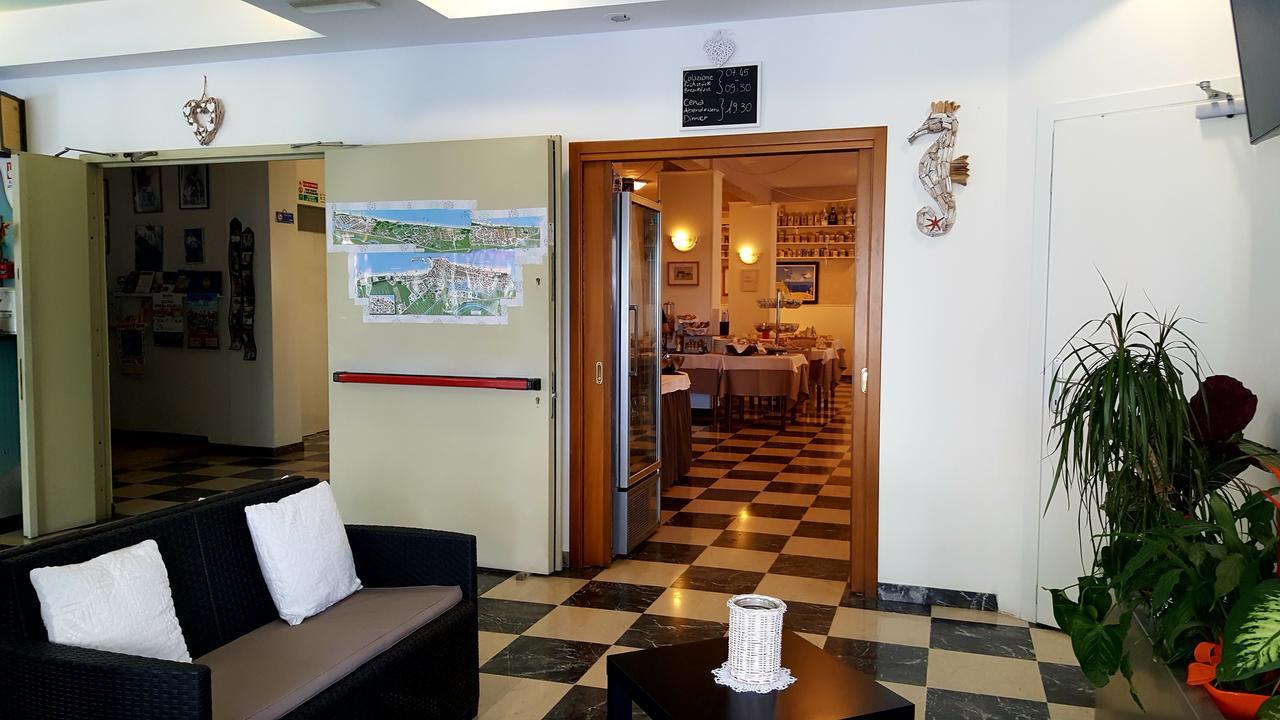 Hotel Marietta Caorle Zewnętrze zdjęcie