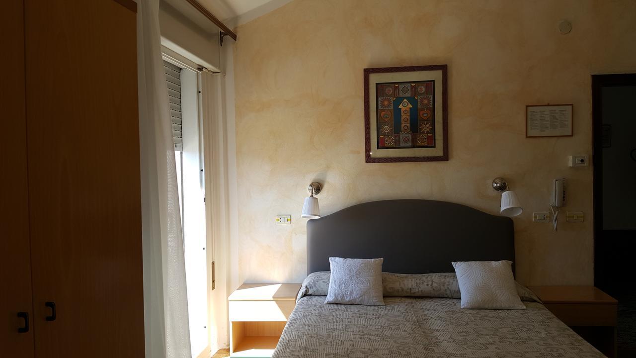 Hotel Marietta Caorle Zewnętrze zdjęcie